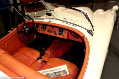 1954 Jaguar XK 120 interior