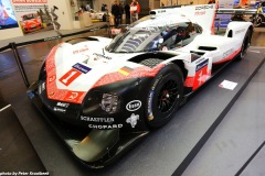 Porsche 919 Hybrid Le-Mans-Prototype race car